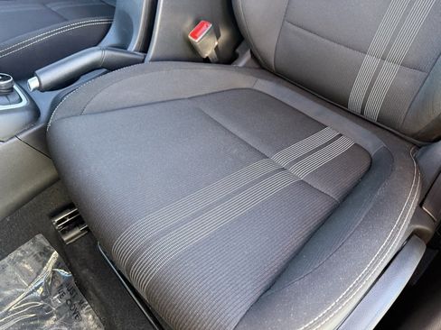 Used 2025 Hyundai Venue SEL image 24