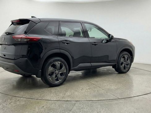 Used 2025 Nissan Rogue SV image 7