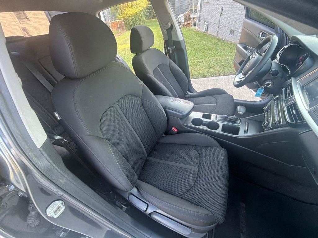 Used 2020 Kia Optima LX FWD image 30