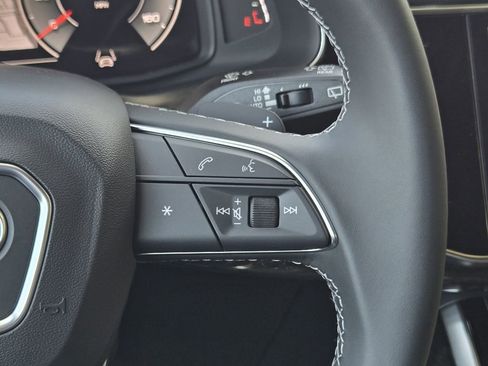 New 2025 Audi Q8 Premium Plus image 32