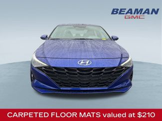 Used 2023 Hyundai Elantra SEL w/ Convenience Package video 2