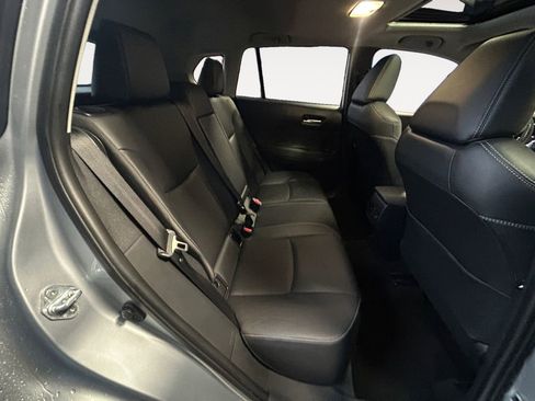 Used 2024 Toyota Corolla Cross XLE w/ Convenience Package image 11