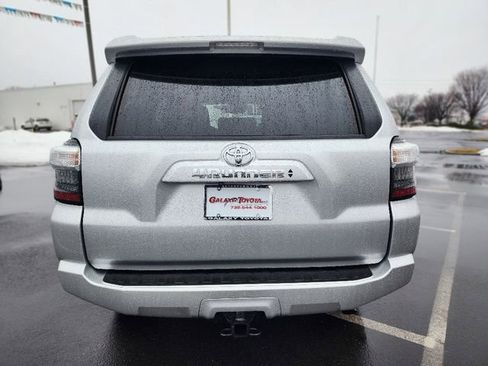 Used 2020 Toyota 4Runner SR5 Premium w/ Moonroof Package image 6