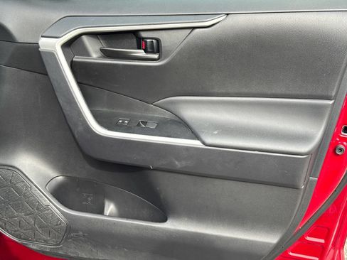 Used 2025 Toyota RAV4 LE FWD image 13