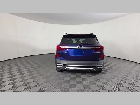 Used 2021 Kia Seltos S AWD/4WD image 42