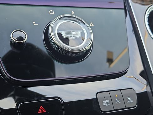 New 2026 Cadillac Escalade Platinum Sport w/ LPO, ONYX Package image 33