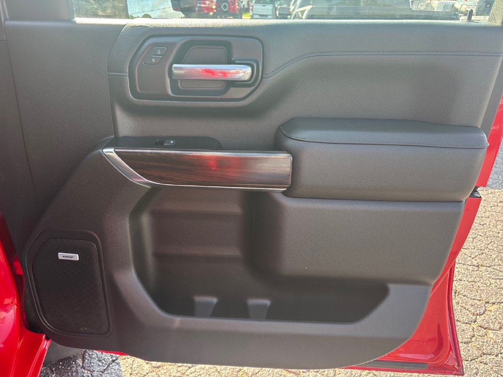 Used 2022 GMC Sierra 2500 SLT w/ SLT Preferred Package AWD/4WD image 15