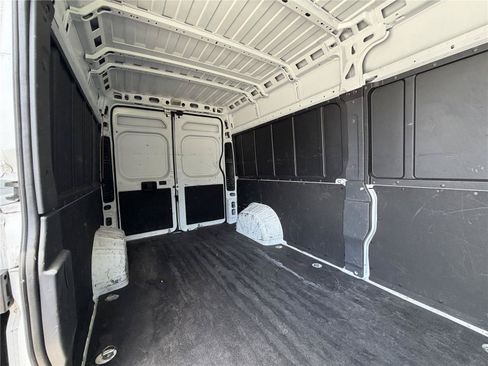 Used 2023 RAM ProMaster 2500 FWD image 13