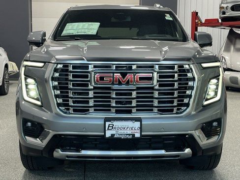 New 2026 GMC Yukon Denali w/ Sun & Power Step Package AWD/4WD image 7