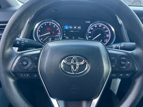 Used 2020 Toyota Camry LE w/ Cold Weather Package image 18
