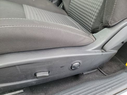 Used 2023 Dodge Challenger GT image 12