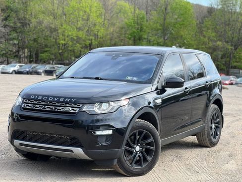 Used 2017 Land Rover Discovery Sport HSE AWD/4WD image 2