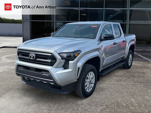 Used 2024 Toyota Tacoma SR AWD/4WD image 7