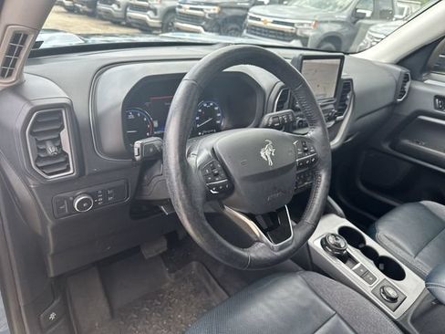 Used 2021 Ford Bronco Sport Outer Banks w/ Outer Banks Package AWD/4WD image 12
