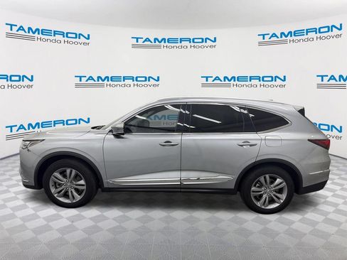 Used 2023 Acura MDX SH-AWD image 2