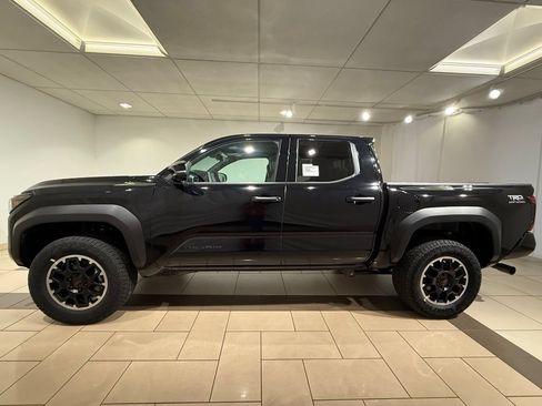 New 2026 Toyota Tacoma TRD Off-Road AWD/4WD image 2