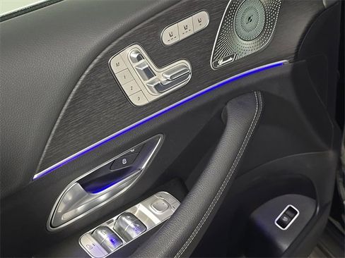Certified 2025 Mercedes-Benz GLS 450 4MATIC image 17
