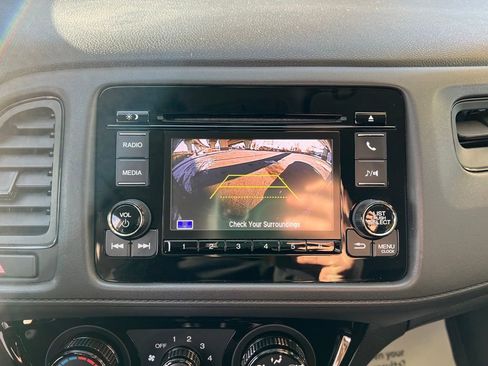 Used 2022 Honda HR-V LX image 20