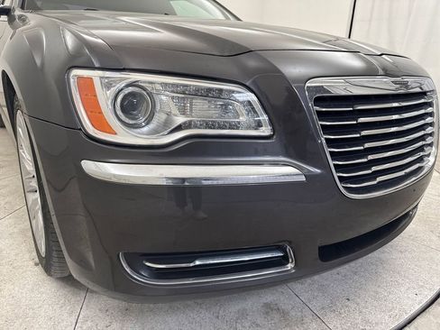 Used 2014 Chrysler 300 Uptown Edition w/ Quick Order Package 22M image 11