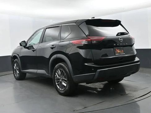 Used 2024 Nissan Rogue S AWD/4WD image 7