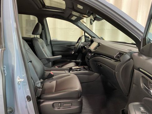 Used 2022 Honda Ridgeline Black Edition image 11