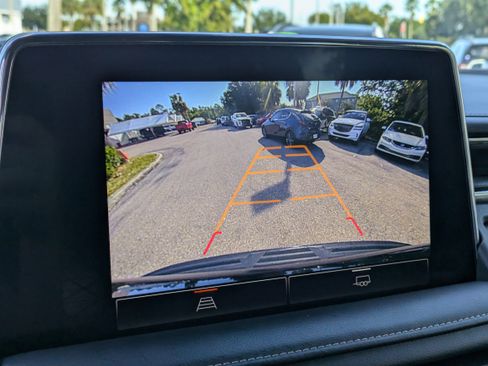 Used 2023 GMC Yukon SLT image 34