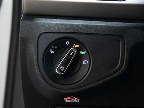 Used 2021 Volkswagen Atlas SEL image 34