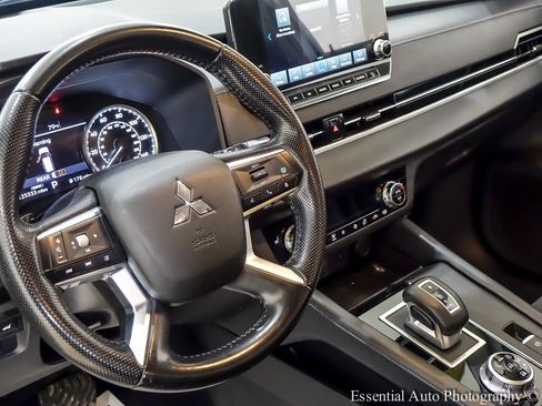 Used 2022 Mitsubishi Outlander SE AWD/4WD image 15