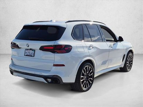 Used 2025 BMW X5 sDrive40i w/ M Sport Package RWD image 5