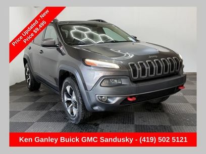 Used 2016 Jeep Cherokee Trailhawk w/ Comfort/Convenience Group