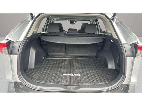 Used 2023 Toyota RAV4 XLE w/ Convenience Package image 9