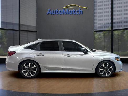 Used 2025 Honda Civic Sport Touring image 12