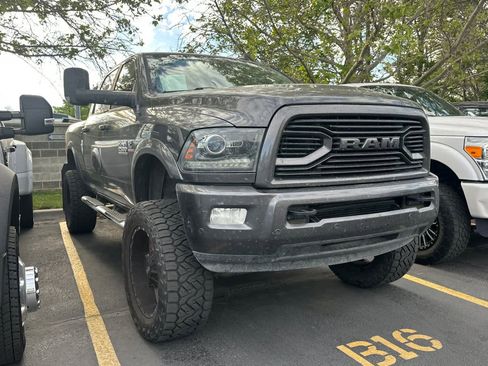 Used 2018 RAM 2500 Laramie w/ Sport Appearance Group AWD/4WD image 3