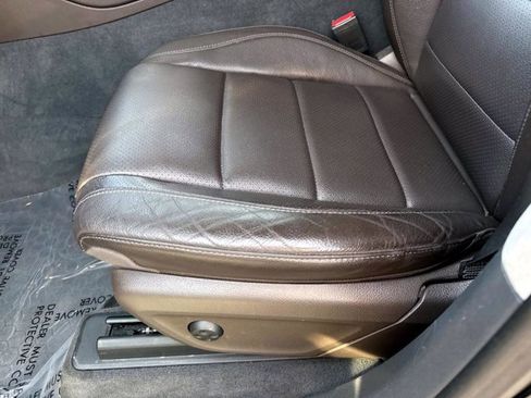 Used 2020 Mercedes-Benz GLE 450 4MATIC image 21