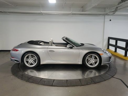 Used 2018 Porsche 911 Carrera image 9