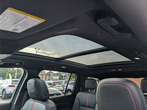 Used 2024 Chevrolet Traverse RS w/ LPO, Floor Liner Package image 34