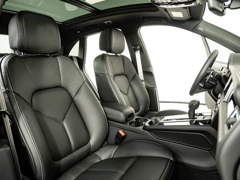 New 2026 Porsche Macan S AWD/4WD image 24