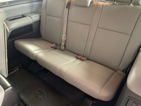 Used 2020 Toyota Sequoia Platinum AWD/4WD image 26