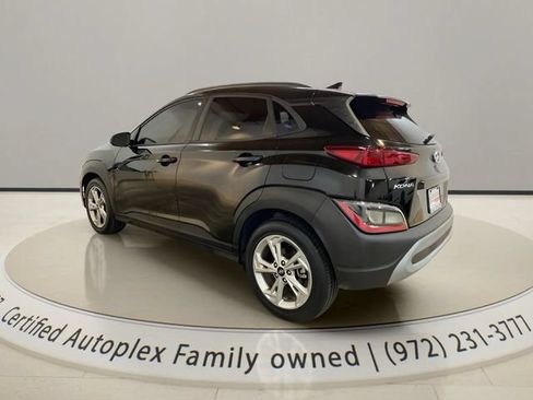Used 2022 Hyundai Kona SEL FWD image 3