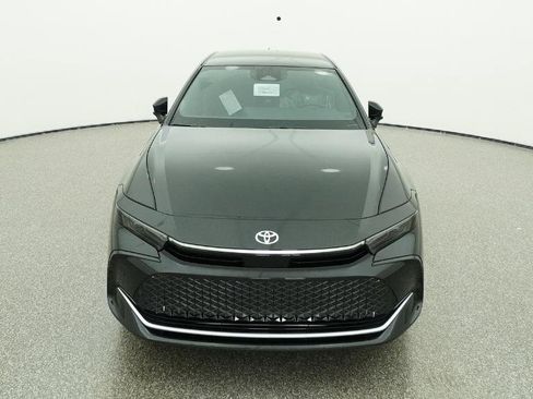 New 2026 Toyota Crown XLE image 2