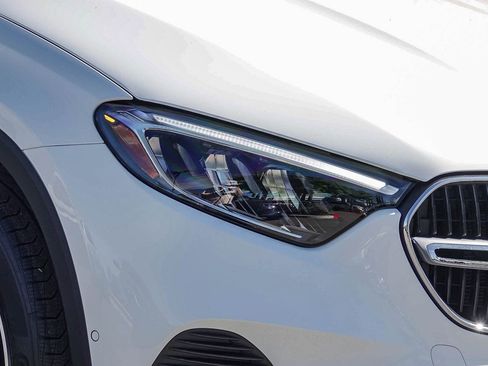 New 2026 Mercedes-Benz GLC 300 image 8