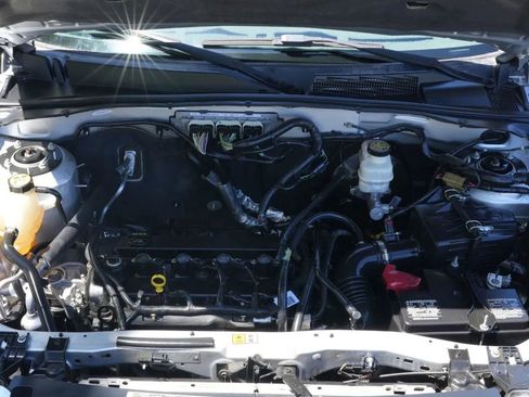 Used 2010 Ford Escape XLT image 16