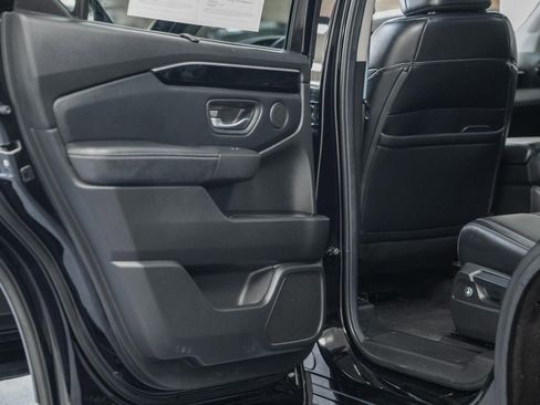 Used 2024 Honda Pilot EX-L image 45