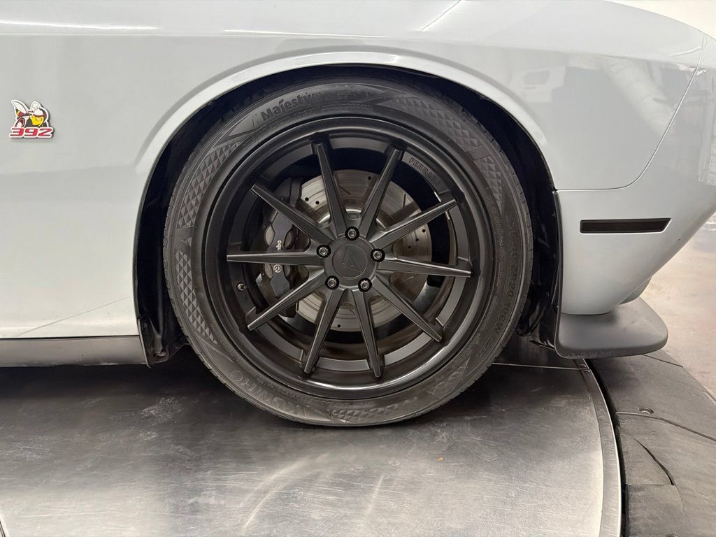 Used 2021 Dodge Challenger R/T Scat Pack RWD image 9