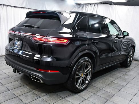 Used 2021 Porsche Cayenne image 6