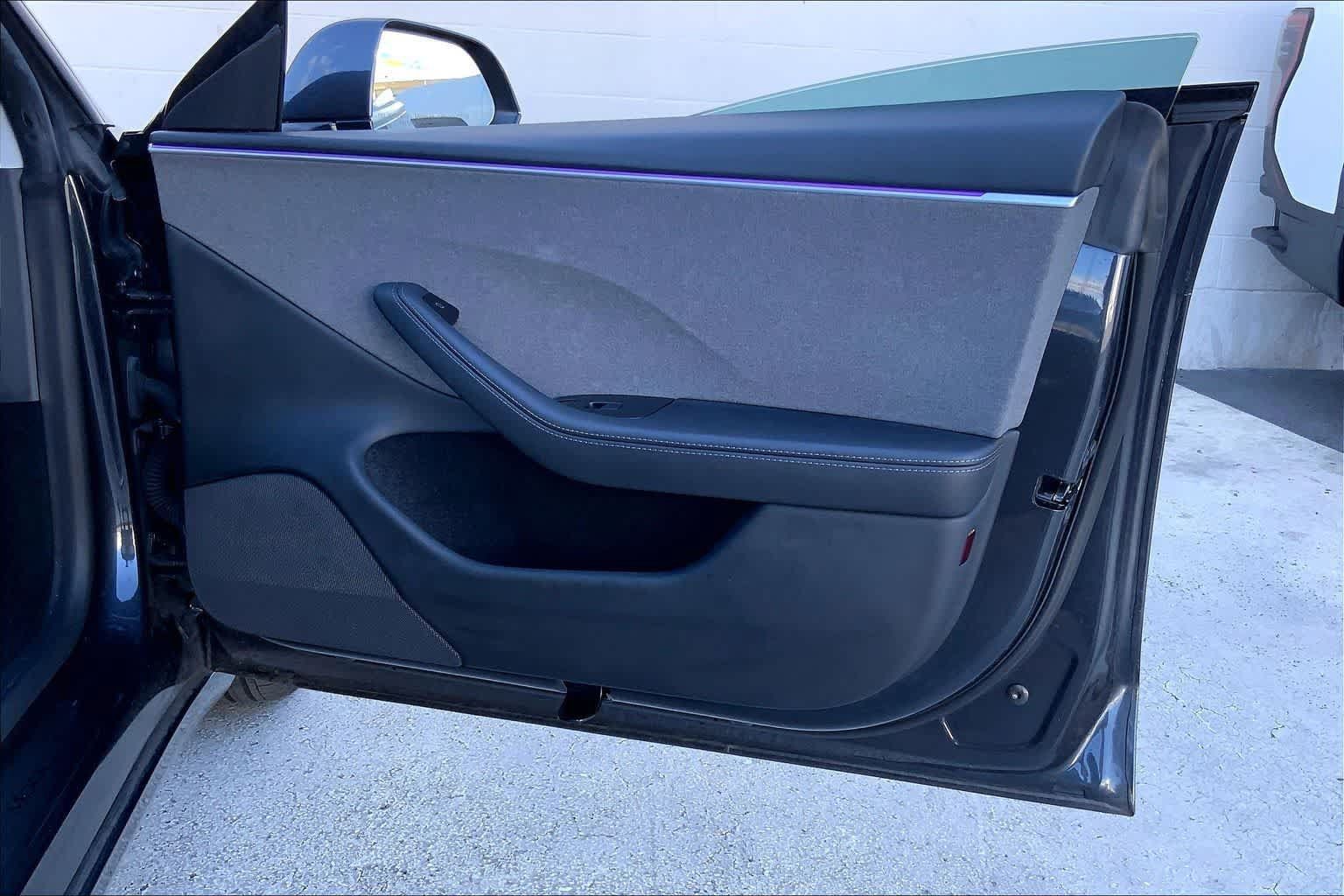 Used 2024 Tesla Model 3 Standard Range RWD image 28