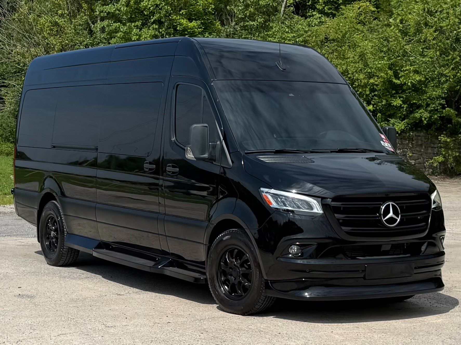 Used 2022 Mercedes-Benz Sprinter 3500 image 1
