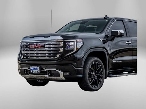 Used 2023 GMC Sierra 1500 Denali w/ Technology Package AWD/4WD image 15