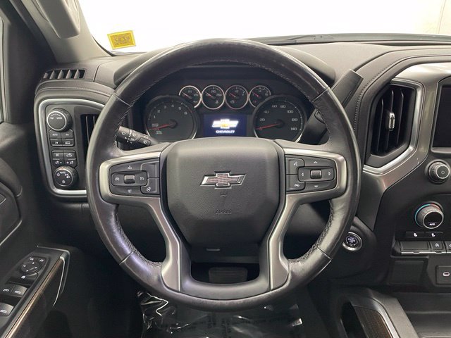 Certified 2022 Chevrolet Silverado 1500 RST w/ Redline Edition AWD/4WD image 12