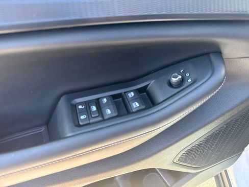 Used 2024 Jeep Grand Cherokee L Laredo AWD/4WD image 12